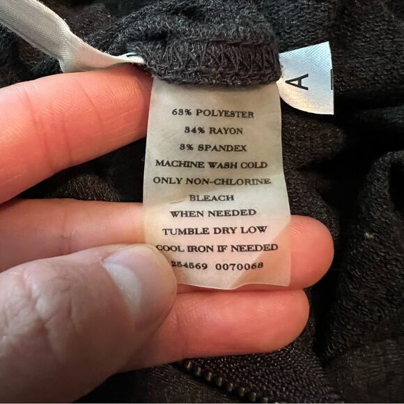 Ann Taylor grey mini skirt with tie. - Picture 5 of 8